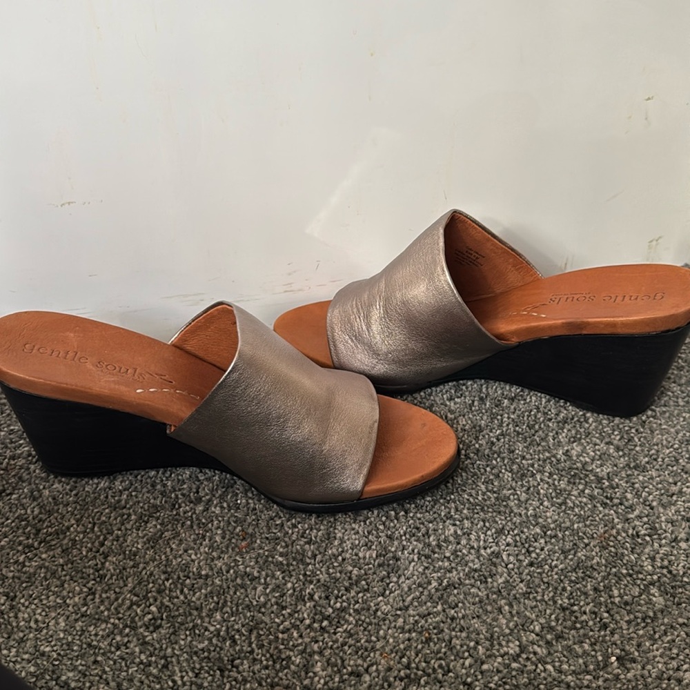 Kenneth Cole Gentle Souls wedge sandals